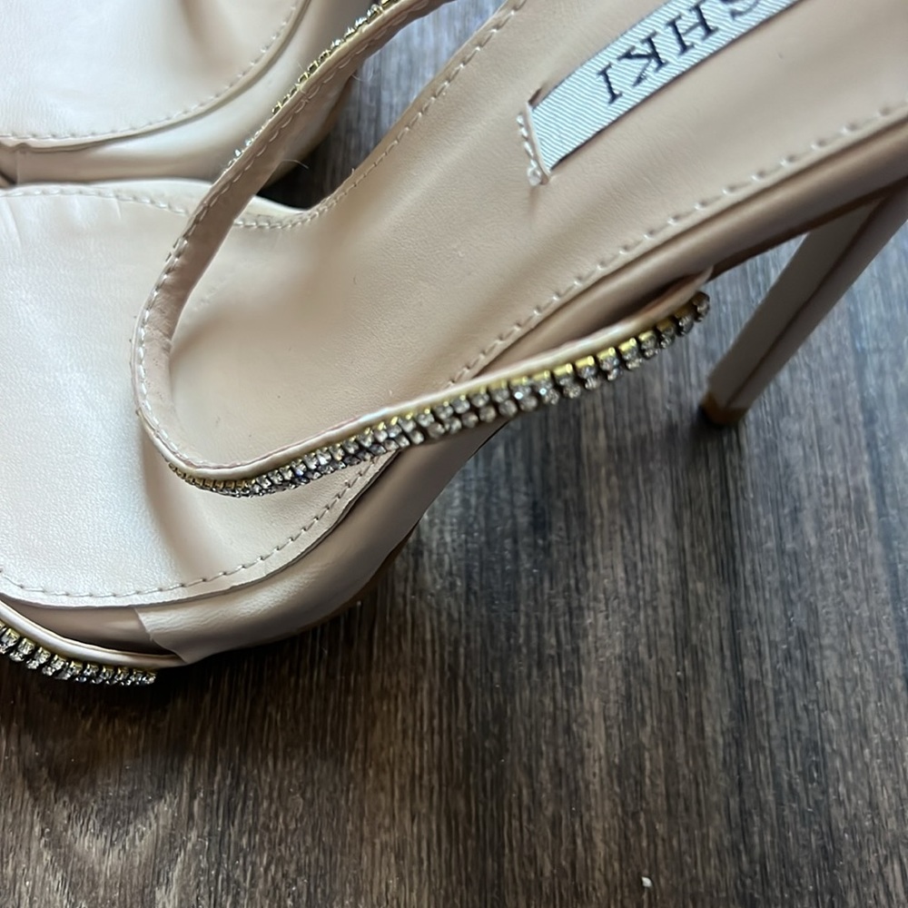 Meshki Alaina Heel - Picture 4 of 9